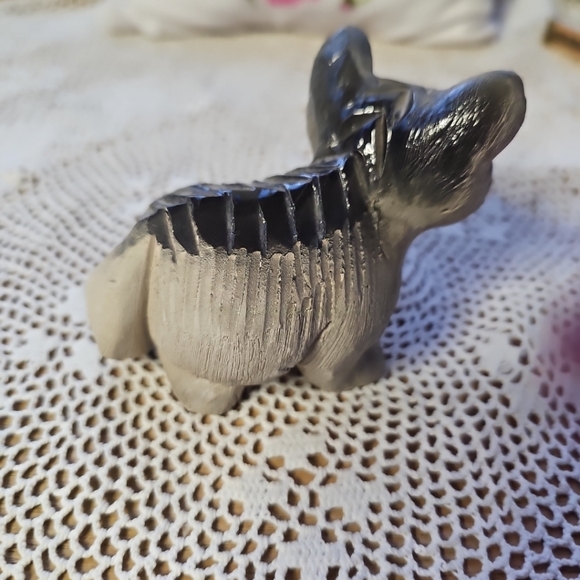 Artesania Rinconada Vintage Retired Wolf/Dog Figurine, Few Chips - Picture 3 of 11